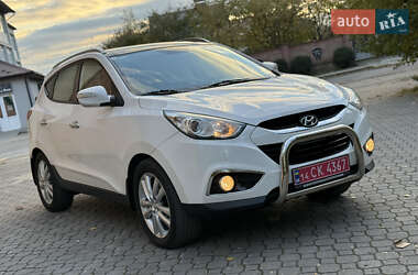 Внедорожник / Кроссовер Hyundai ix35 2012 в 