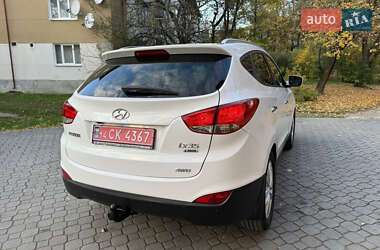 Внедорожник / Кроссовер Hyundai ix35 2012 в 