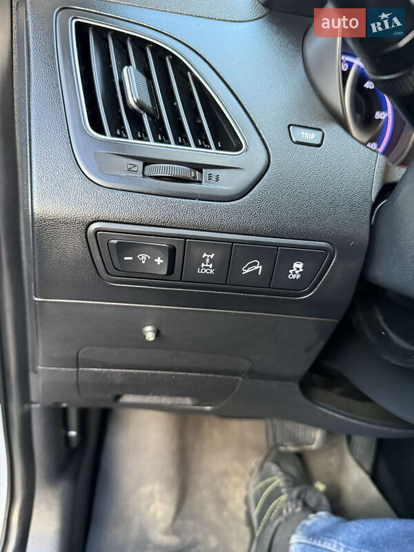 Позашляховик / Кросовер Hyundai ix35 2012 в Надвірній фото 35 Позашляховик / Кросовер Hyundai ix35 2012 в Надвірній