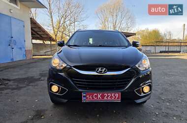 Внедорожник / Кроссовер Hyundai ix35 2013 в 