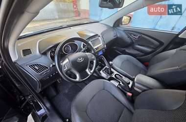 Внедорожник / Кроссовер Hyundai ix35 2013 в 