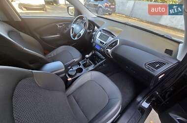 Внедорожник / Кроссовер Hyundai ix35 2013 в 