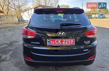 Внедорожник / Кроссовер Hyundai ix35 2013 в 