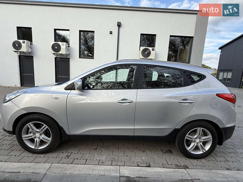 Позашляховик / Кросовер Hyundai ix35 2010 в Млиніві