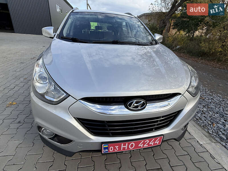 Позашляховик / Кросовер Hyundai ix35 2010 в Млиніві