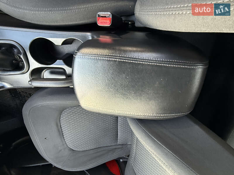 Позашляховик / Кросовер Hyundai ix35 2010 в Млиніві