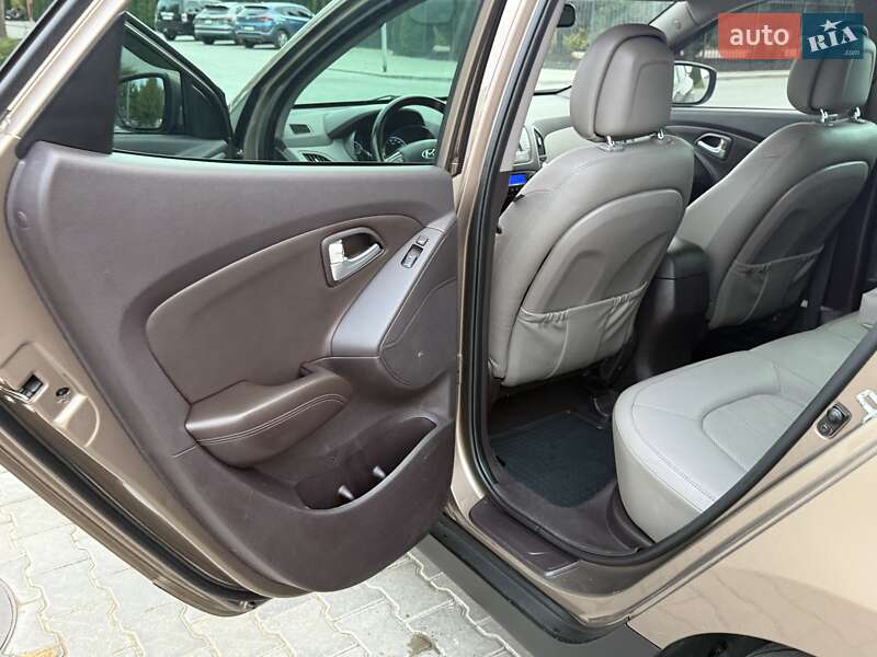 Позашляховик / Кросовер Hyundai ix35 2015 в Одесі
