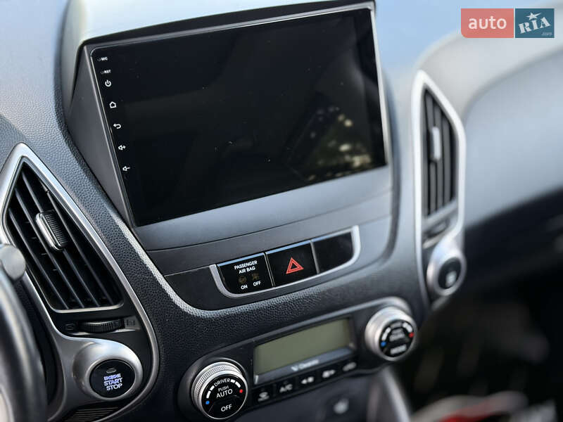 Внедорожник / Кроссовер Hyundai ix35 2011 в Одессе