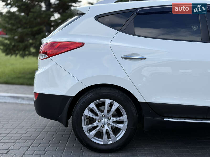 Внедорожник / Кроссовер Hyundai ix35 2011 в Одессе