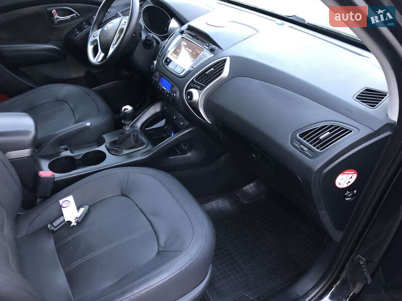 Внедорожник / Кроссовер Hyundai ix35 2011 в Луцке