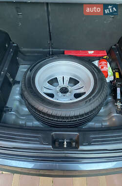 Внедорожник / Кроссовер Hyundai ix35 2011 в 