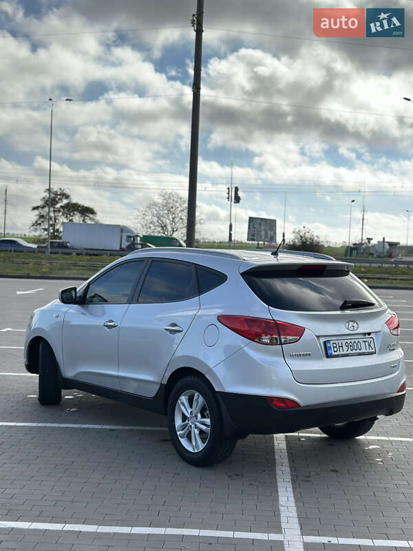 Позашляховик / Кросовер Hyundai ix35 2012 в Одесі