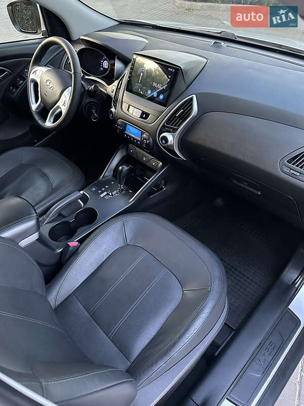 Позашляховик / Кросовер Hyundai ix35 2012 в Одесі