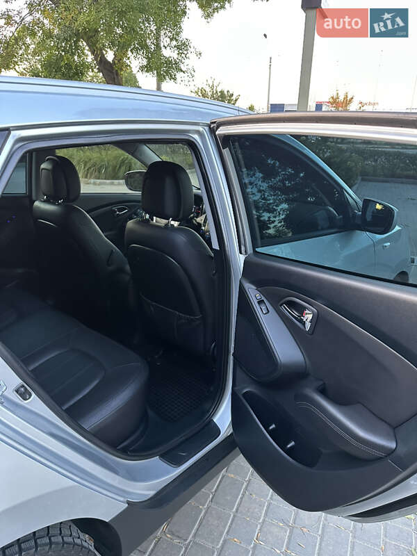 Позашляховик / Кросовер Hyundai ix35 2012 в Одесі