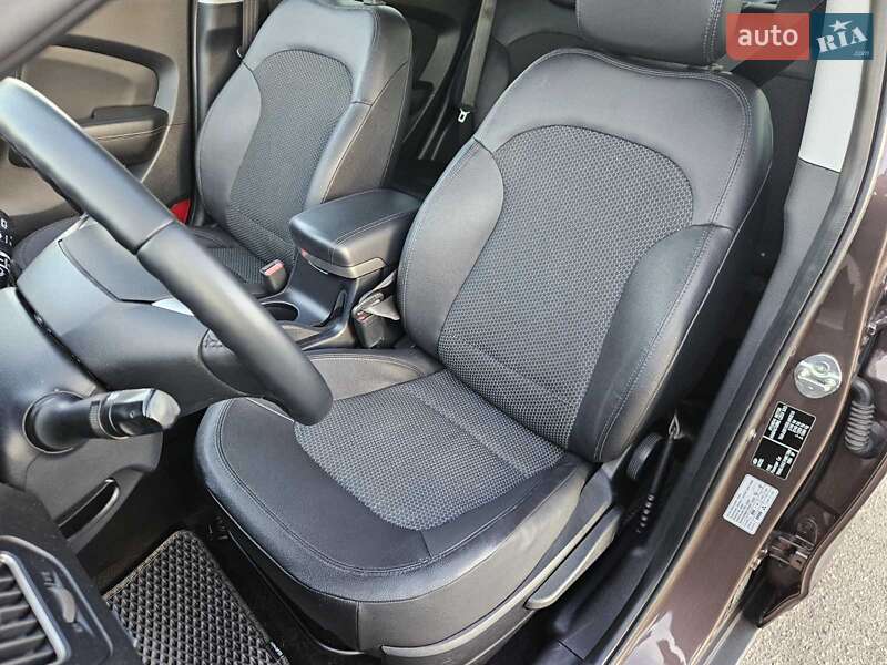 Внедорожник / Кроссовер Hyundai ix35 2013 в Днепре