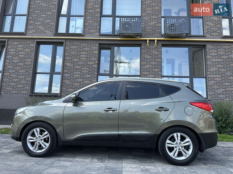 Внедорожник / Кроссовер Hyundai ix35 2011 в Львове