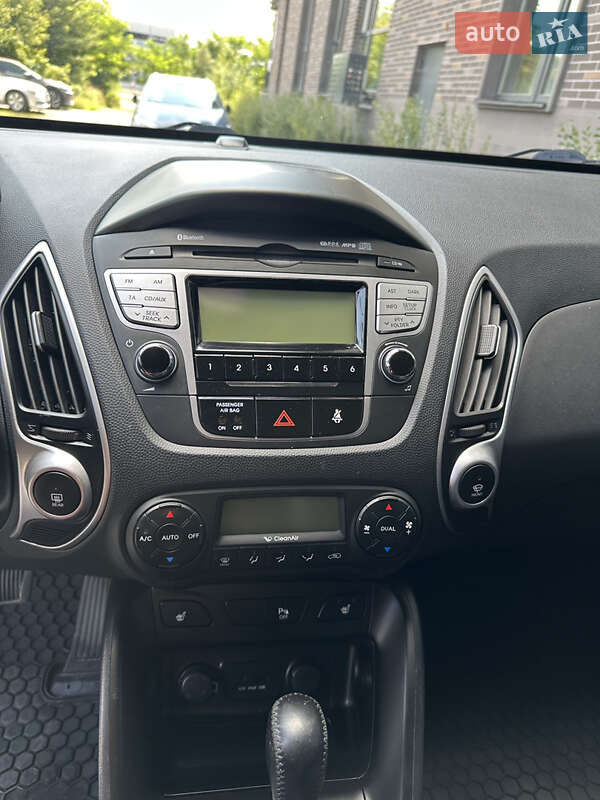 Внедорожник / Кроссовер Hyundai ix35 2011 в Львове