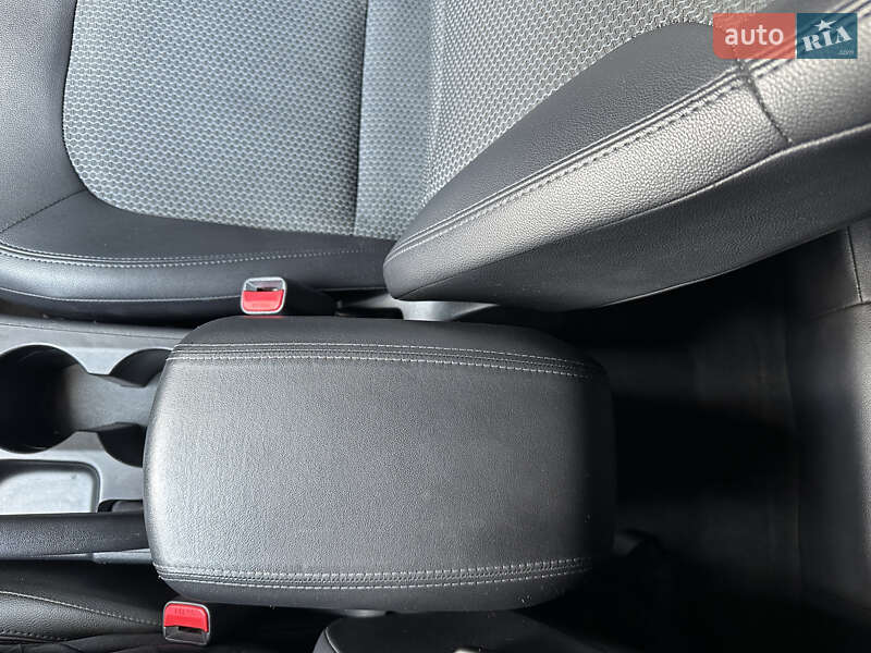 Внедорожник / Кроссовер Hyundai ix35 2011 в Львове