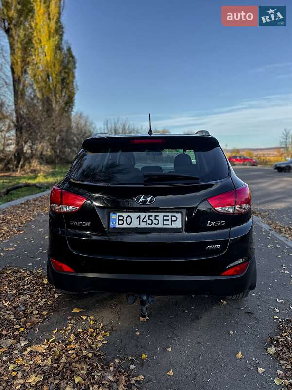 Внедорожник / Кроссовер Hyundai ix35 2011 в Бурштыне