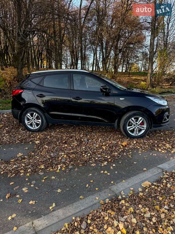Внедорожник / Кроссовер Hyundai ix35 2011 в Бурштыне