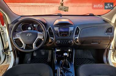 Позашляховик / Кросовер Hyundai ix35 2010 в Києві