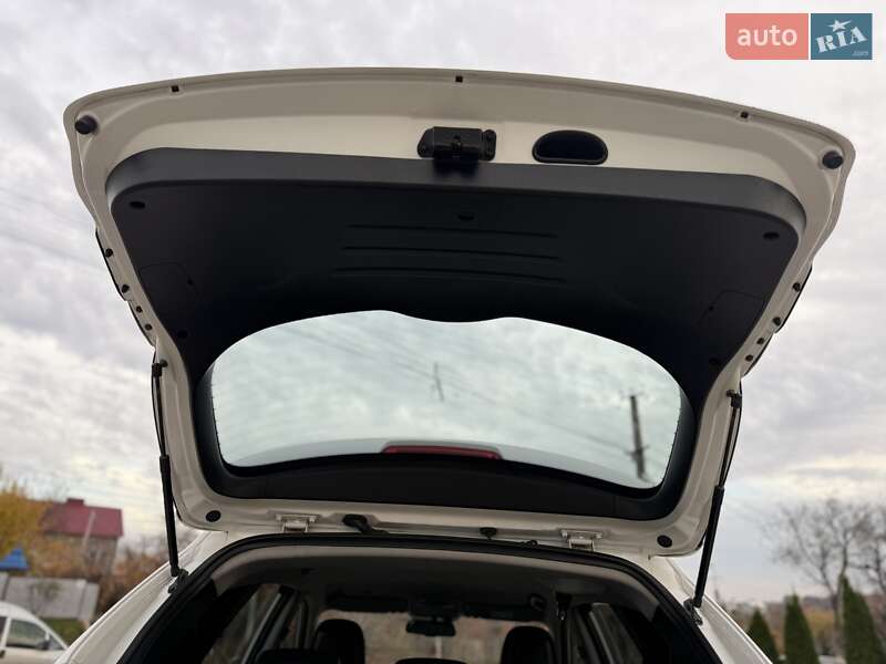 Внедорожник / Кроссовер Hyundai ix35 2012 в Черновцах фото 43 Внедорожник / Кроссовер Hyundai ix35 2012 в Черновцах