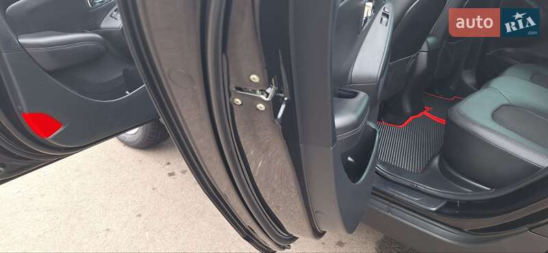 Внедорожник / Кроссовер Hyundai ix35 2014 в Новоархангельске