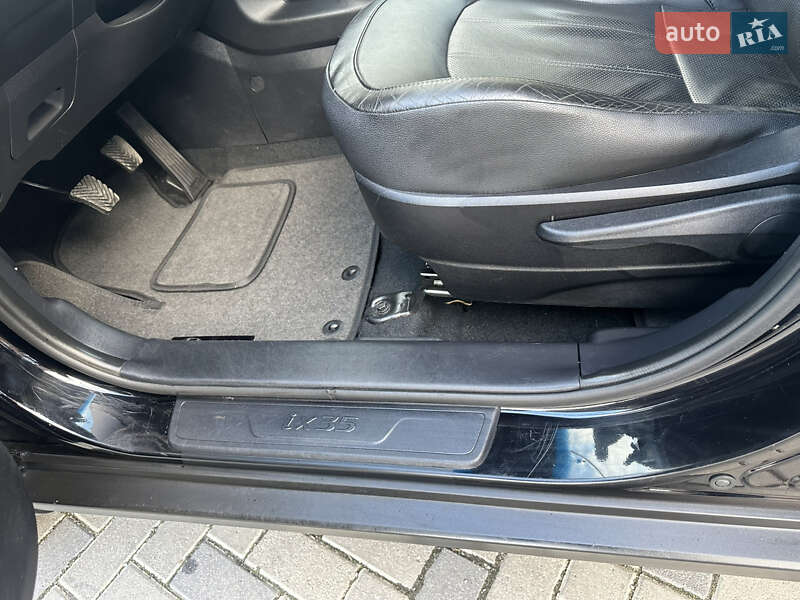 Внедорожник / Кроссовер Hyundai ix35 2014 в Ровно