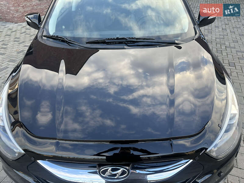 Внедорожник / Кроссовер Hyundai ix35 2014 в Ровно