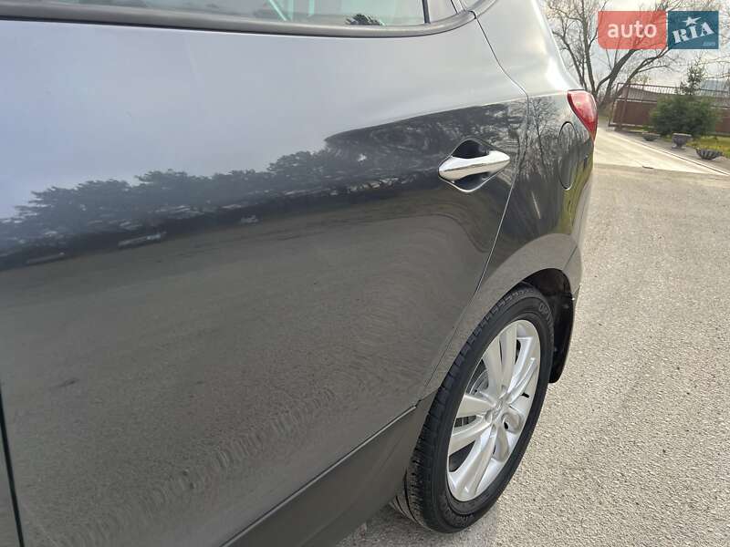 Позашляховик / Кросовер Hyundai ix35 2011 в Радивиліві
