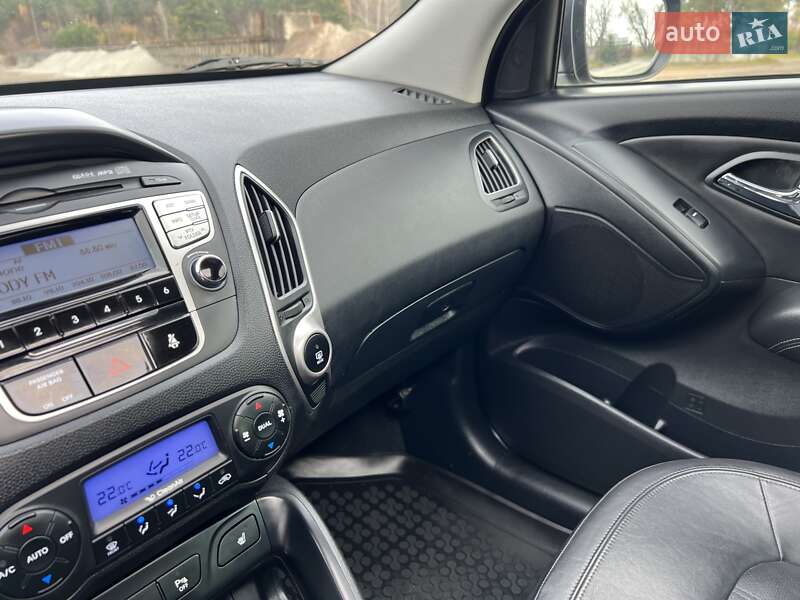 Позашляховик / Кросовер Hyundai ix35 2011 в Радивиліві