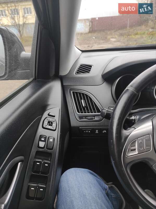 Внедорожник / Кроссовер Hyundai ix35 2010 в Полтаве фото 25 Внедорожник / Кроссовер Hyundai ix35 2010 в Полтаве