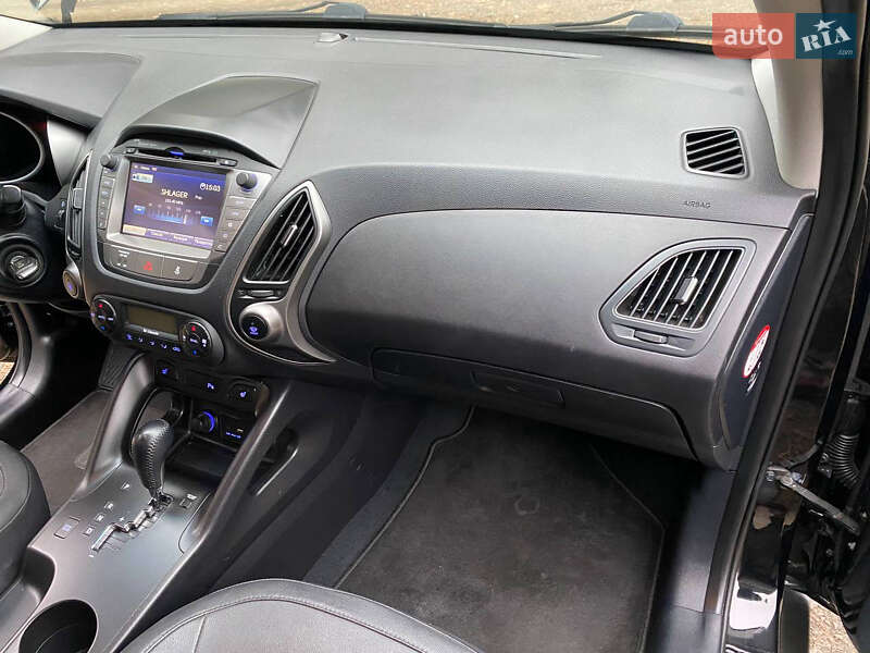 Внедорожник / Кроссовер Hyundai ix35 2015 в Радивилове