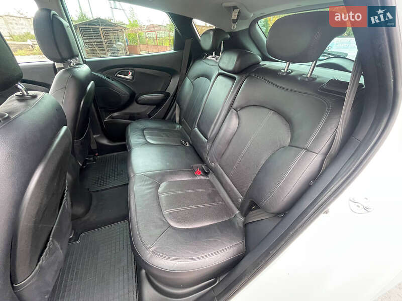 Внедорожник / Кроссовер Hyundai ix35 2012 в Ровно