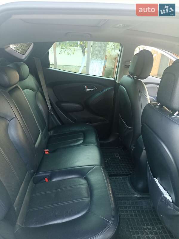 Внедорожник / Кроссовер Hyundai ix35 2012 в Сарате фото 6 Внедорожник / Кроссовер Hyundai ix35 2012 в Сарате