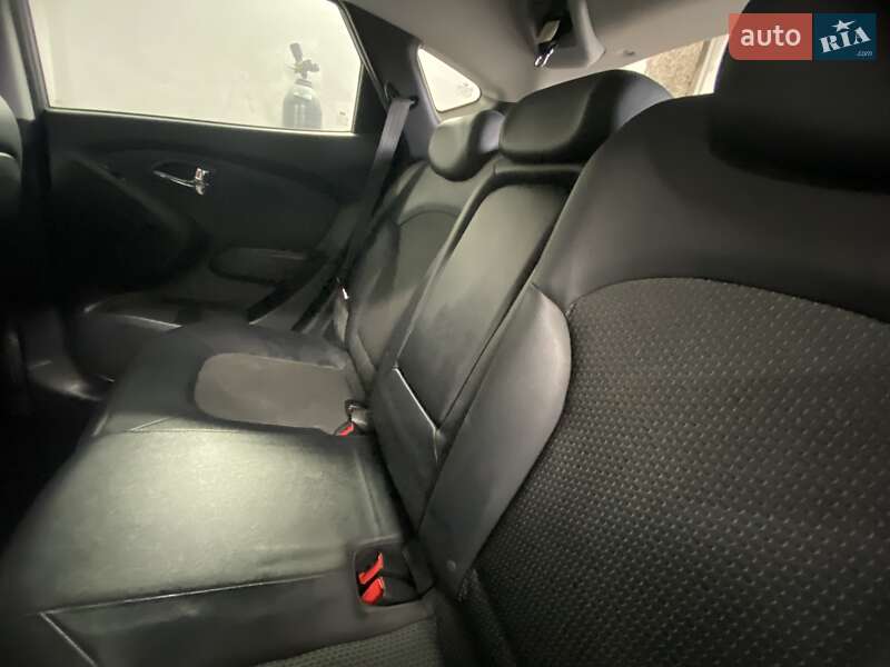 Позашляховик / Кросовер Hyundai ix35 2011 в Рівному