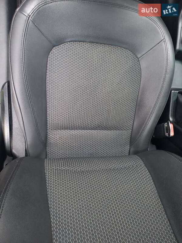 Внедорожник / Кроссовер Hyundai ix35 2010 в Конотопе