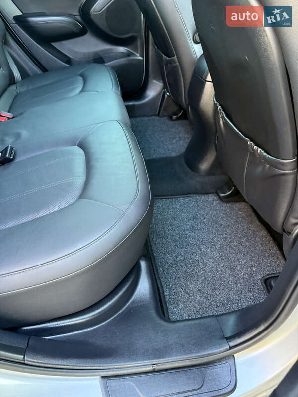 Внедорожник / Кроссовер Hyundai ix35 2014 в Луцке фото 73 Внедорожник / Кроссовер Hyundai ix35 2014 в Луцке