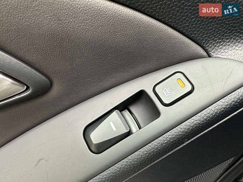 Внедорожник / Кроссовер Hyundai ix35 2011 в Луцке фото 37 Внедорожник / Кроссовер Hyundai ix35 2011 в Луцке