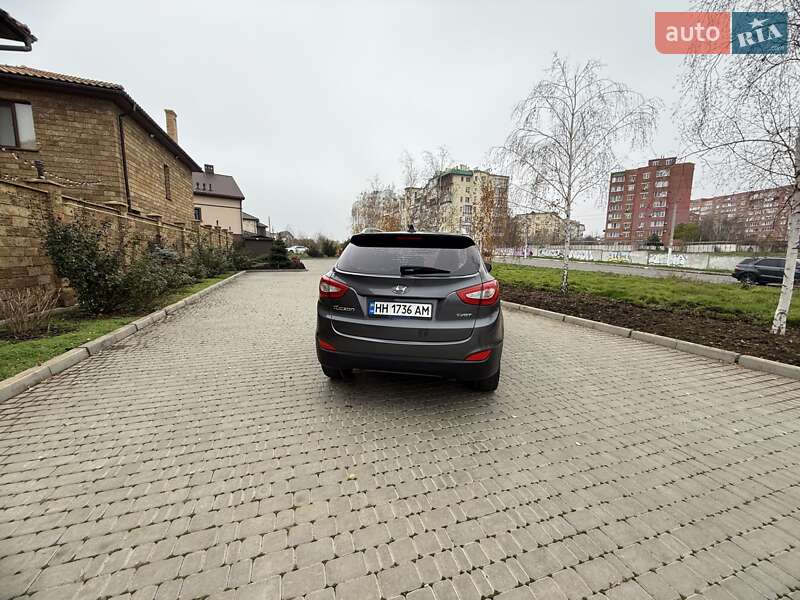 Внедорожник / Кроссовер Hyundai ix35 2014 в Черноморске