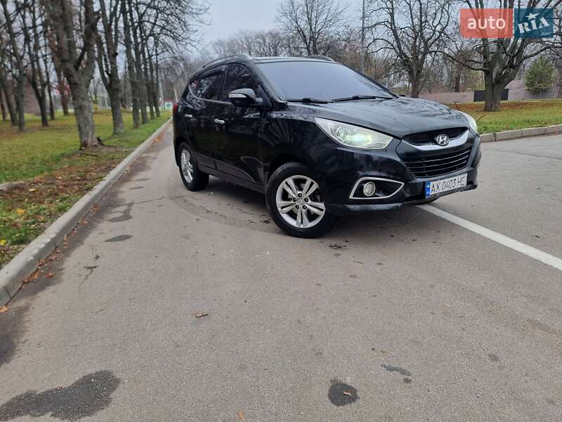 Внедорожник / Кроссовер Hyundai ix35 2011 в Харькове