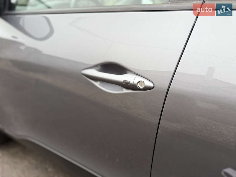 Позашляховик / Кросовер Hyundai ix35 2014 в Луцьку