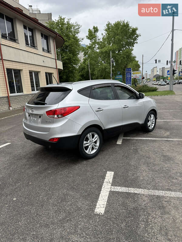 Внедорожник / Кроссовер Hyundai ix35 2012 в Киеве