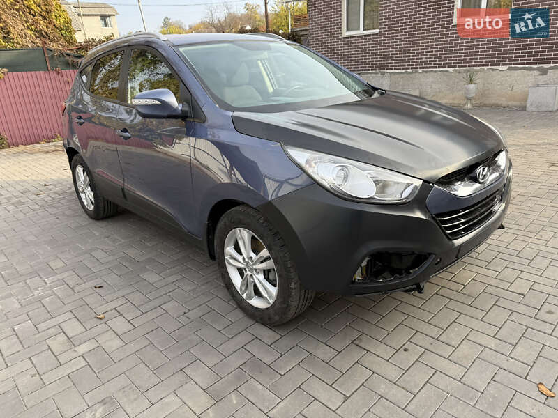 Внедорожник / Кроссовер Hyundai ix35 2012 в Днепре фото 3 Внедорожник / Кроссовер Hyundai ix35 2012 в Днепре