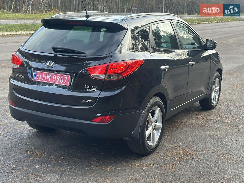 Внедорожник / Кроссовер Hyundai ix35 2010 в Ровно