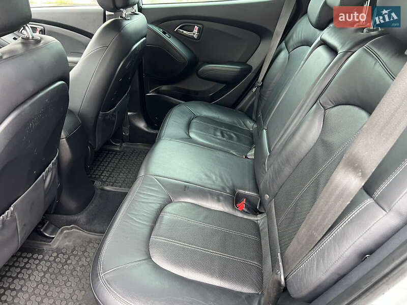 Внедорожник / Кроссовер Hyundai ix35 2011 в Луцке