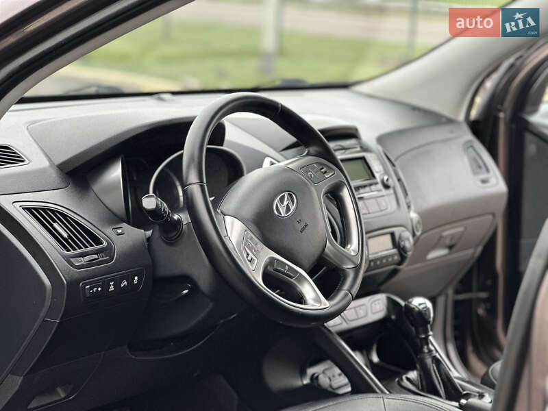 Внедорожник / Кроссовер Hyundai ix35 2011 в Радивилове