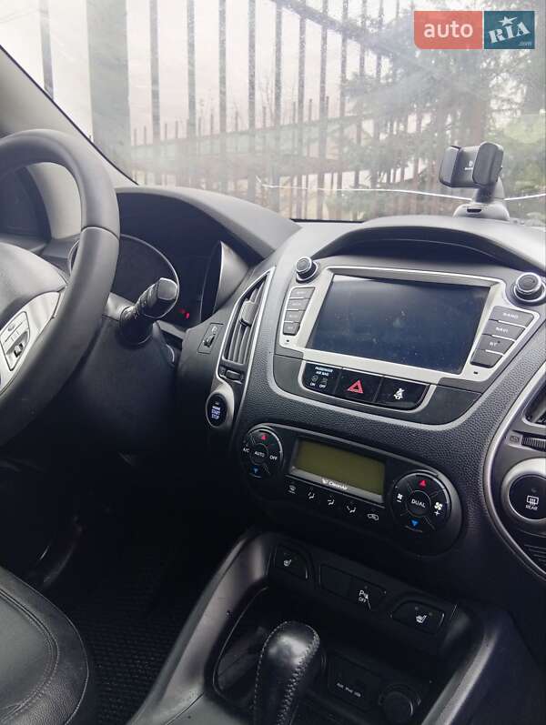 Позашляховик / Кросовер Hyundai ix35 2011 в Житомирі