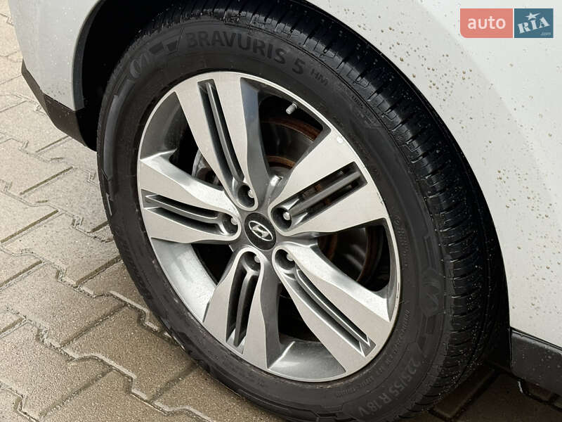 Внедорожник / Кроссовер Hyundai ix35 2015 в Ровно