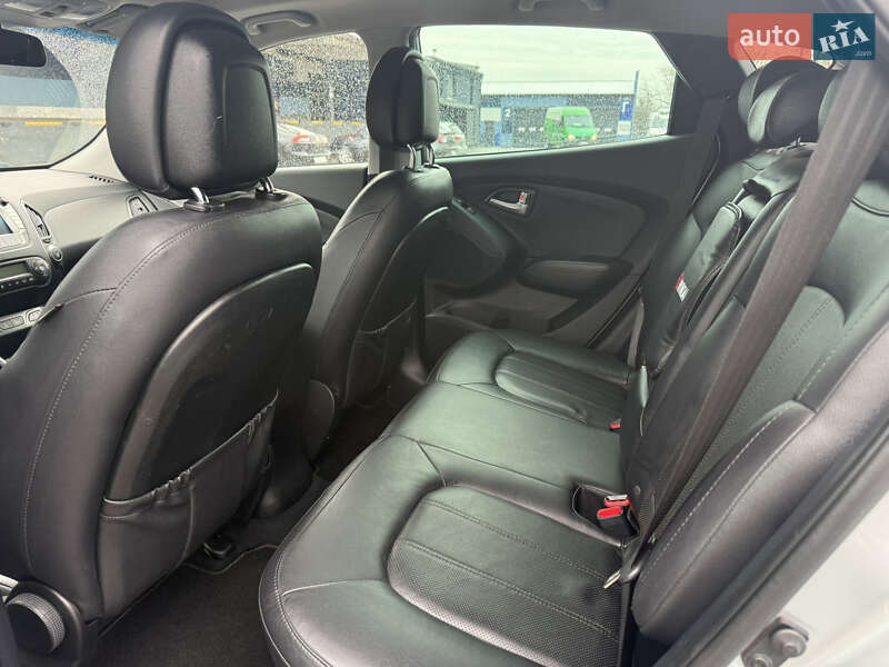 Внедорожник / Кроссовер Hyundai ix35 2015 в Ровно